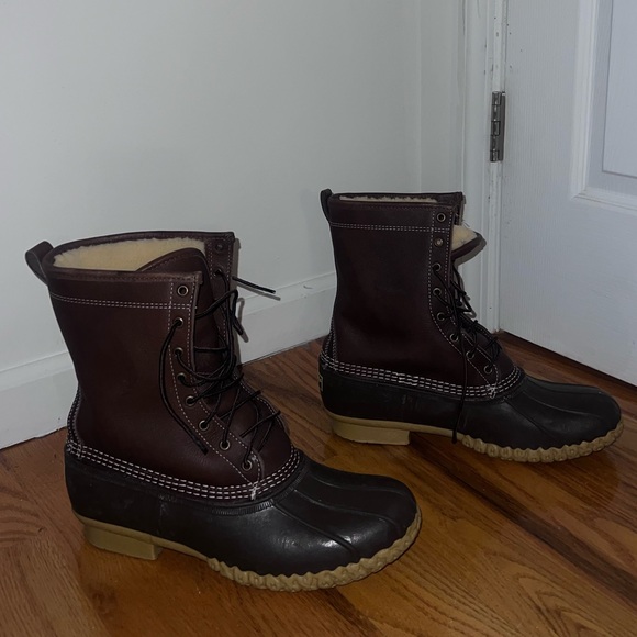 LL Bean Men's Bean Boots, 10" Shearling-Lined in size 11 - Picture 6 of 11
